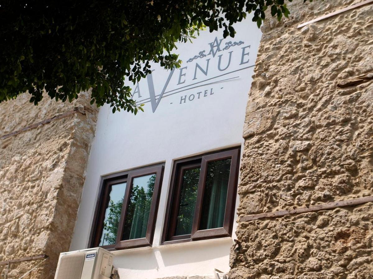 Avenue Hotel Кирения Экстерьер фото
